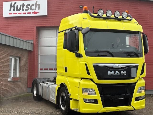 Fahrzeugabbildung MAN TGX 480 Hydr. neue Kupplung, Reifen, TOP!, Intar